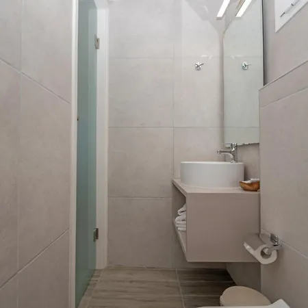 Anadiomeni Pool & Beach Villa *