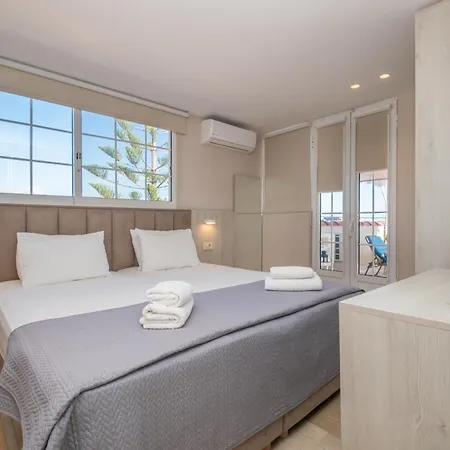 Anadiomeni Pool & Beach Villa