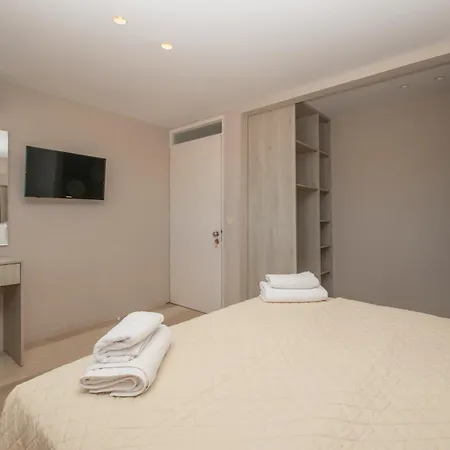 Villa Anadiomeni Pool & Beach *