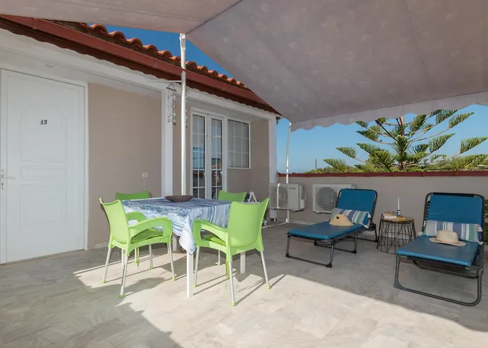 Вилла Anadiomeni Pool & Beach *