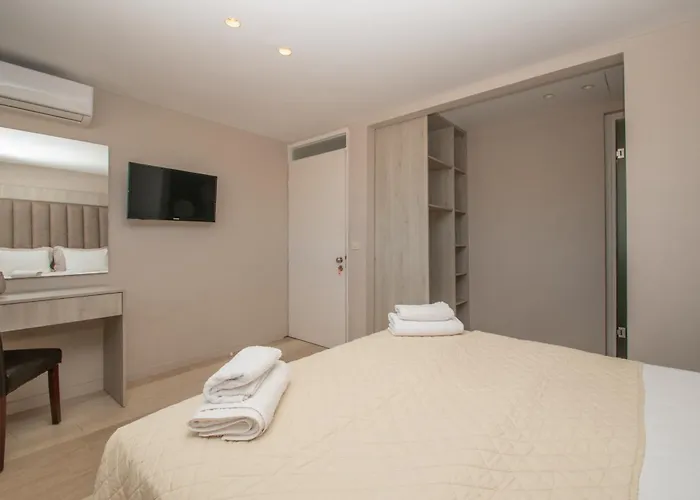 Вилла Anadiomeni Pool & Beach *