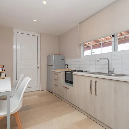 Anadiomeni Pool & Beach *